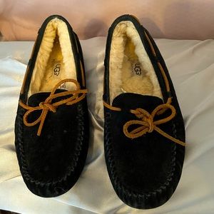 Ugg Women’s slippers Size 8